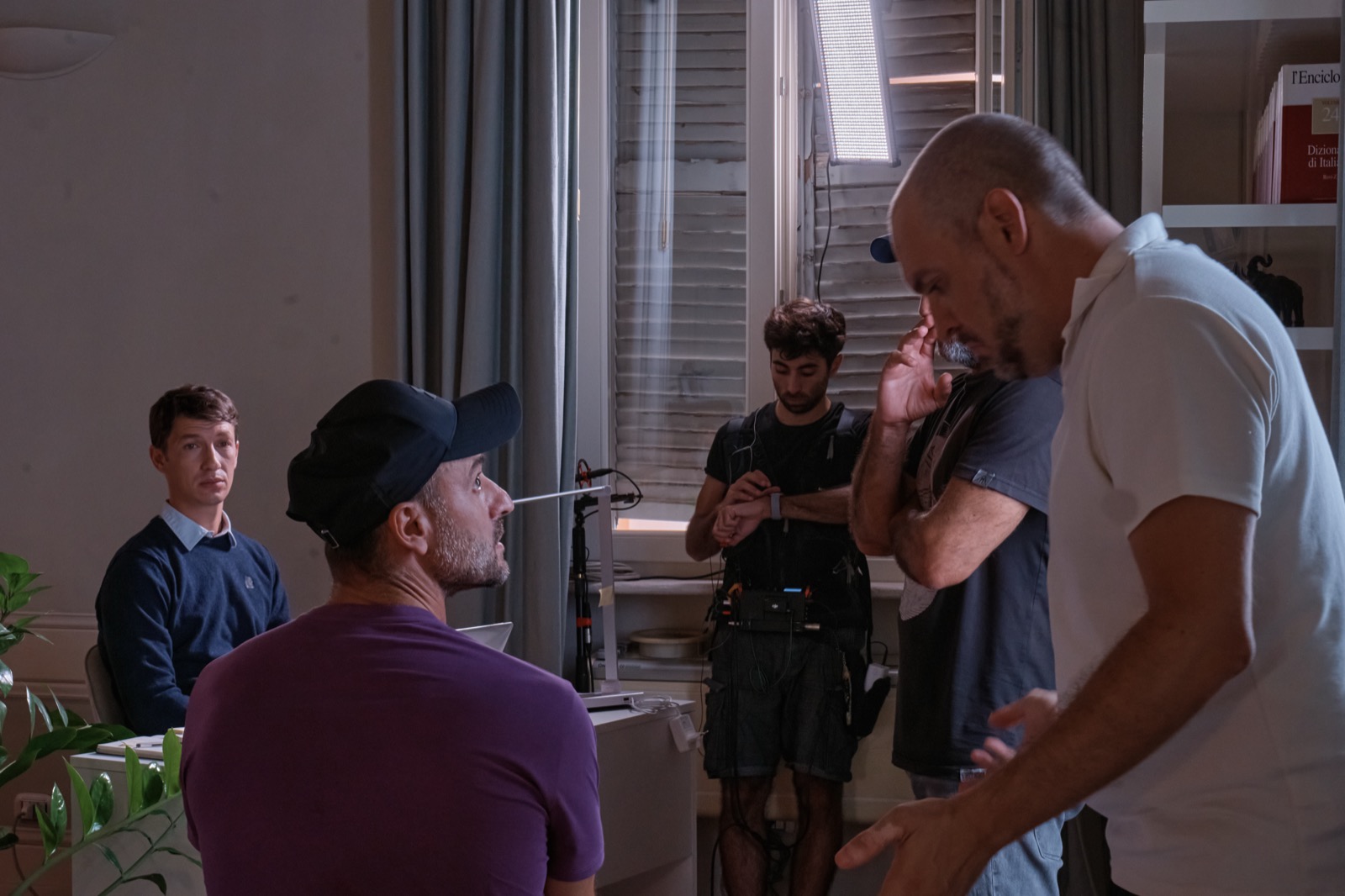 Jack & Rov sul set in un ufficio